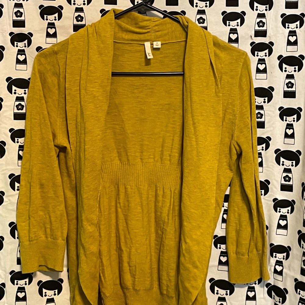 Mustard Cardigan Lightly used Size M